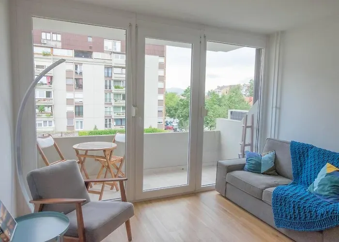 City Chic Trnovo Hideaway For 5, Family Friendly